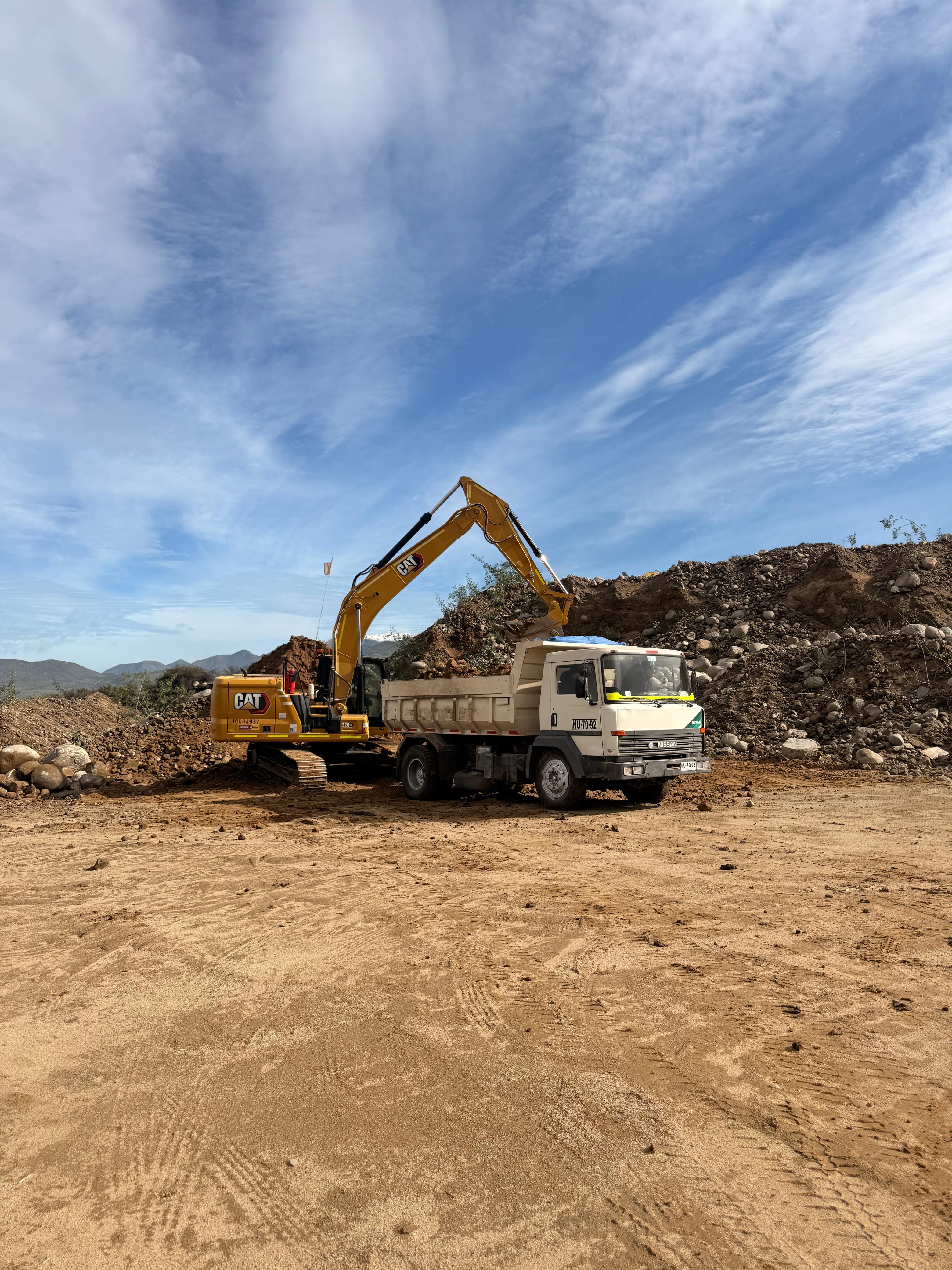 Aplicación de maicillo en superficie compactada